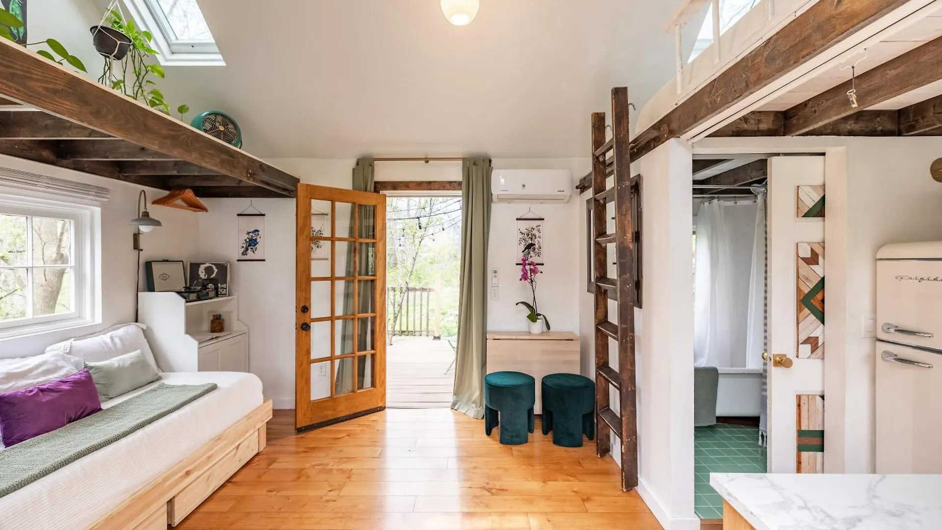 Dreamy Tiny House Cottage With Hot Tub And Garden Patio Nashville Holiday home