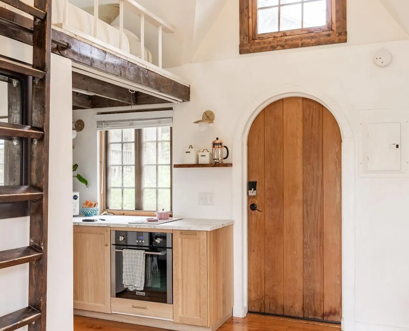 Dreamy Tiny House Cottage With Hot Tub And Garden Patio Nashville 0*,  United States