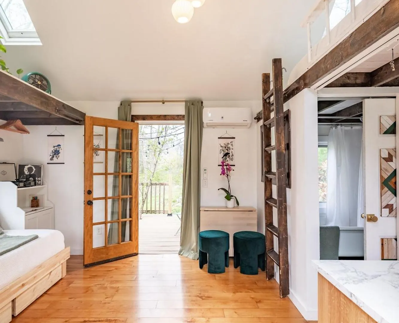 Holiday home Dreamy Tiny House Cottage With Hot Tub And Garden Patio Nashville