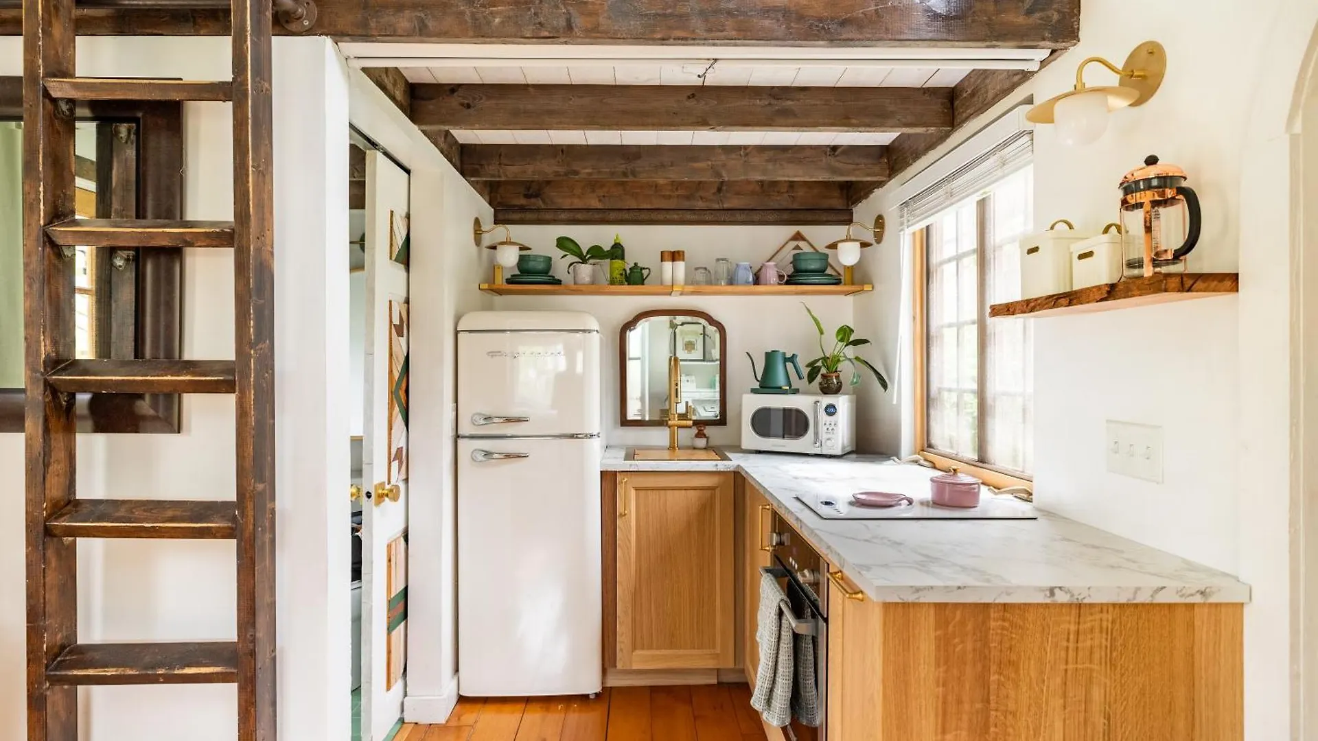 Dreamy Tiny House Cottage With Hot Tub And Garden Patio Nashville Holiday home