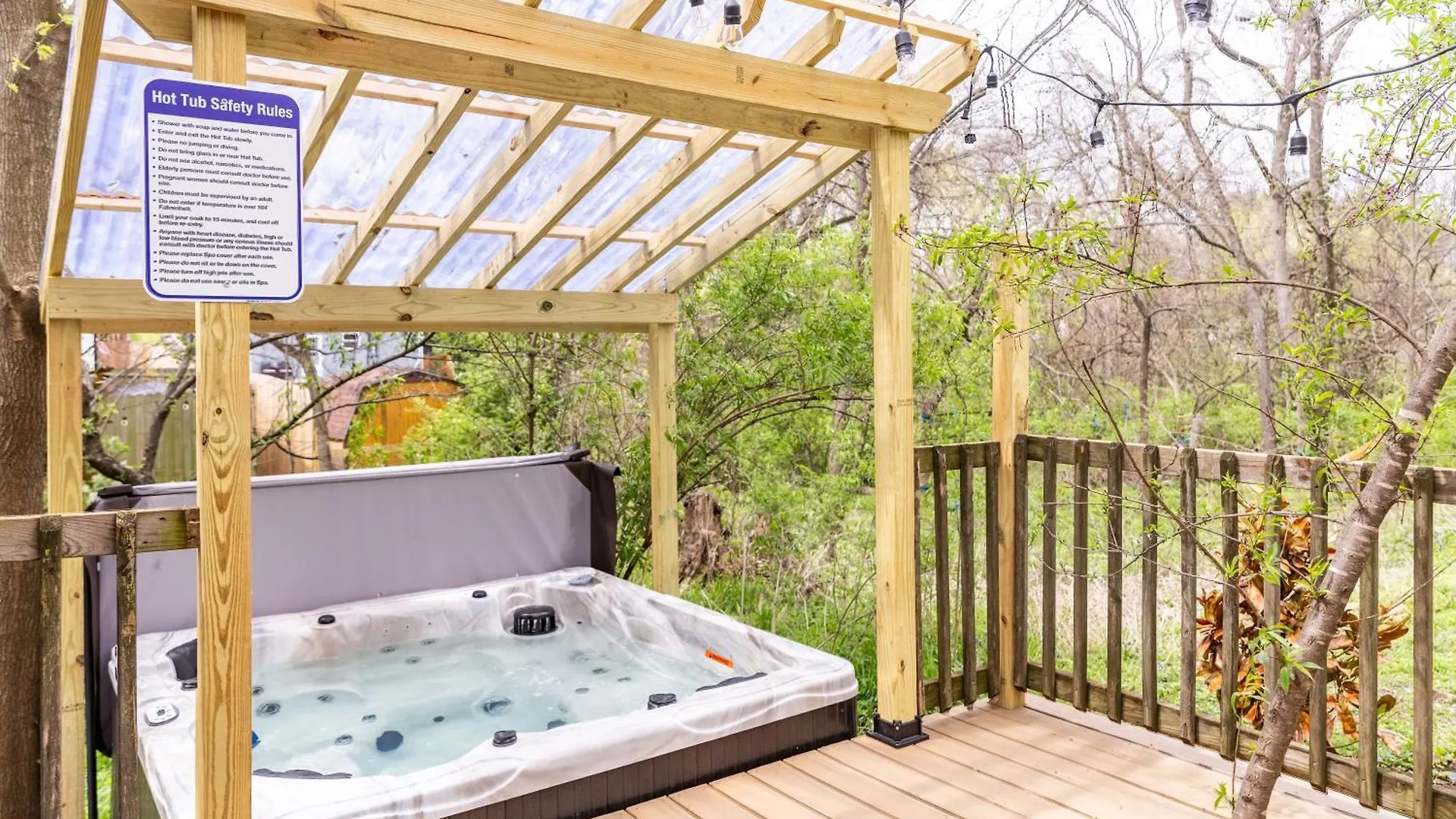 Holiday home Dreamy Tiny House Cottage With Hot Tub And Garden Patio Nashville